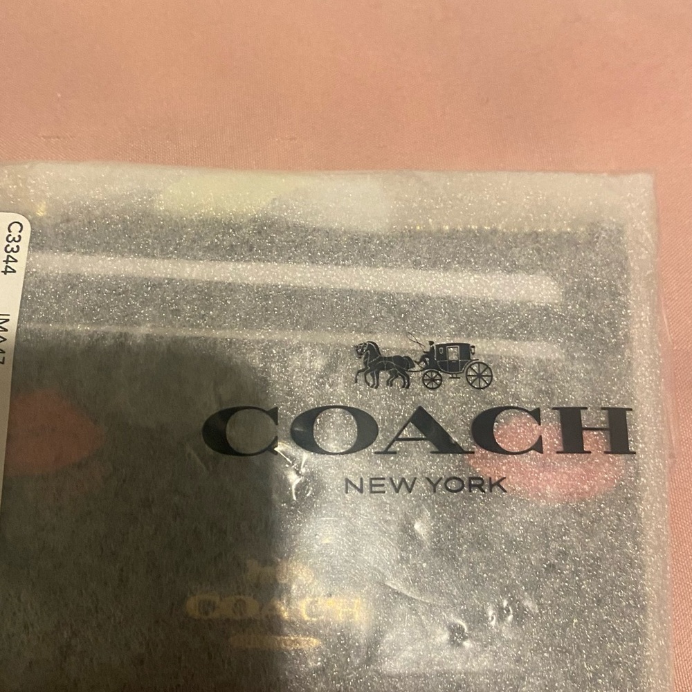 Coach wallet with zipper